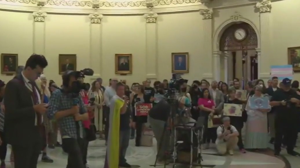 Senate Bill 14 banning gender-affirming care for children stalls in Texas House